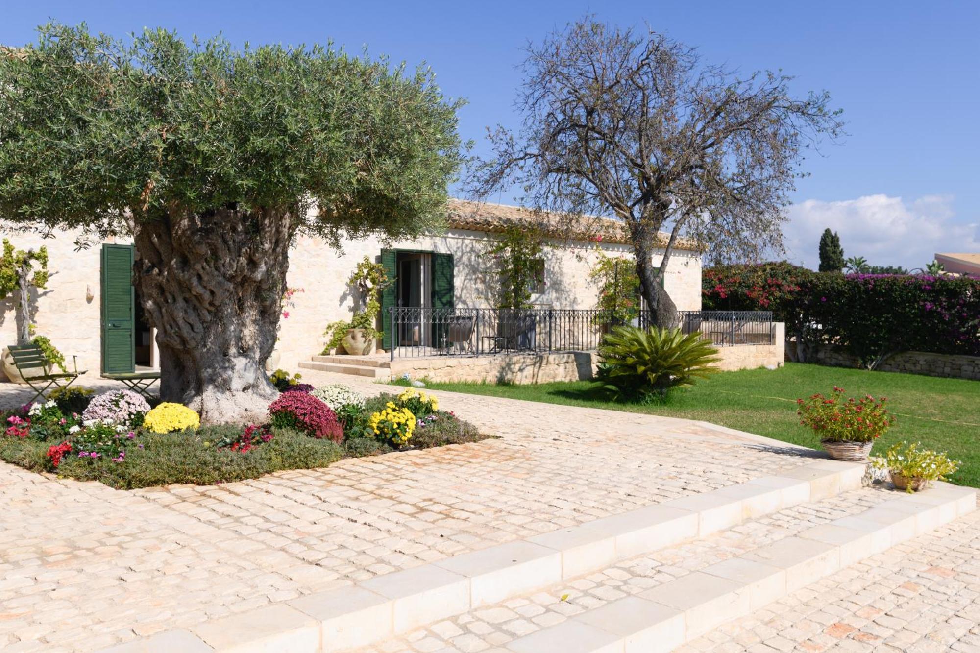 Poggio Leano Boutique Hotel Donnalucata (Sicily) Exterior foto